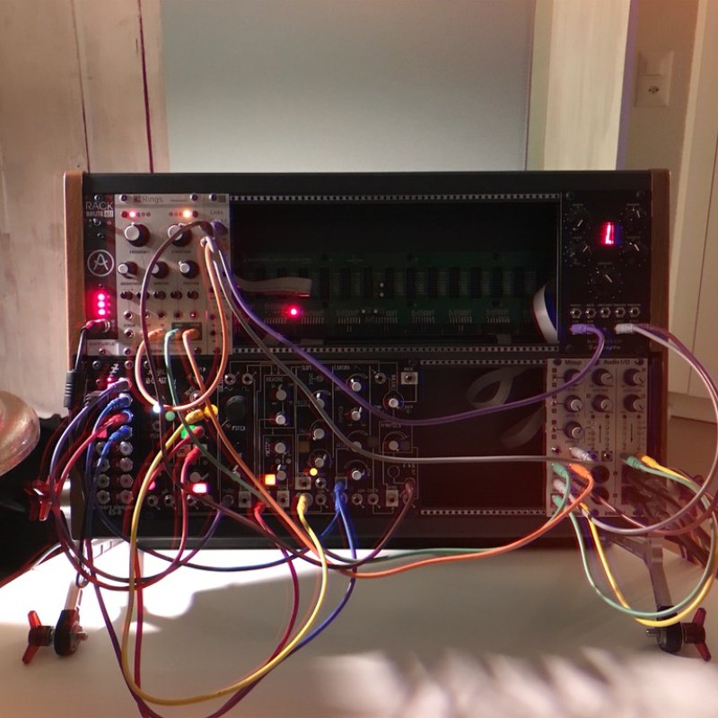 Eurorack pit